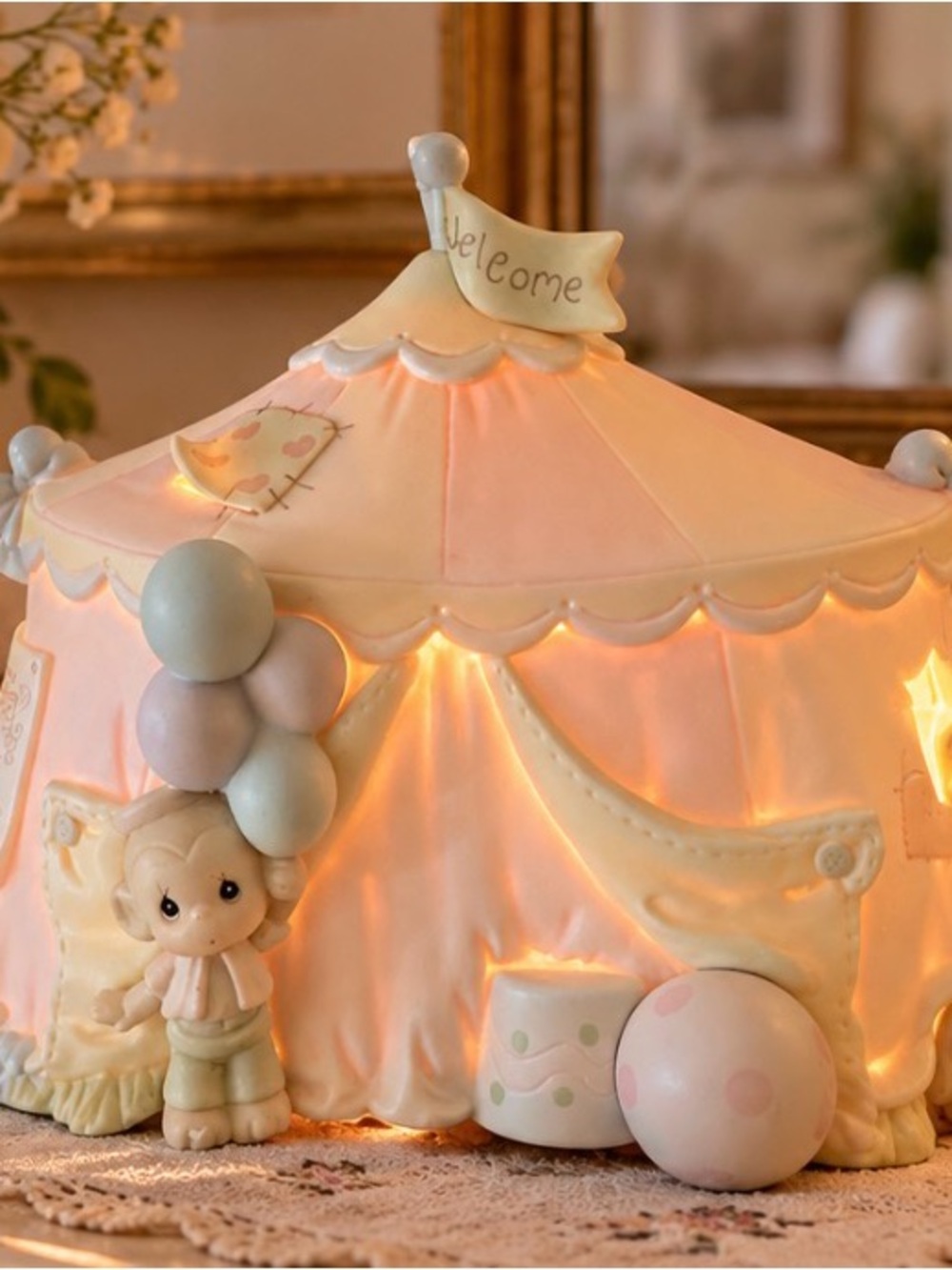 Precious Moments Pastel Pink & Cream Tent Night Light